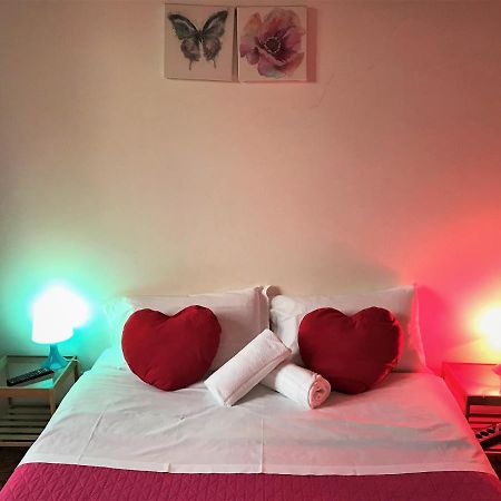 Giuly Guesthouse روما المظهر الخارجي الصورة