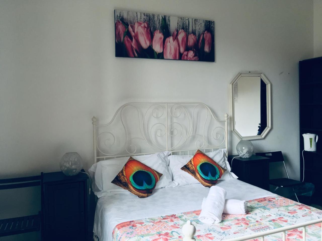 Giuly Guesthouse روما المظهر الخارجي الصورة