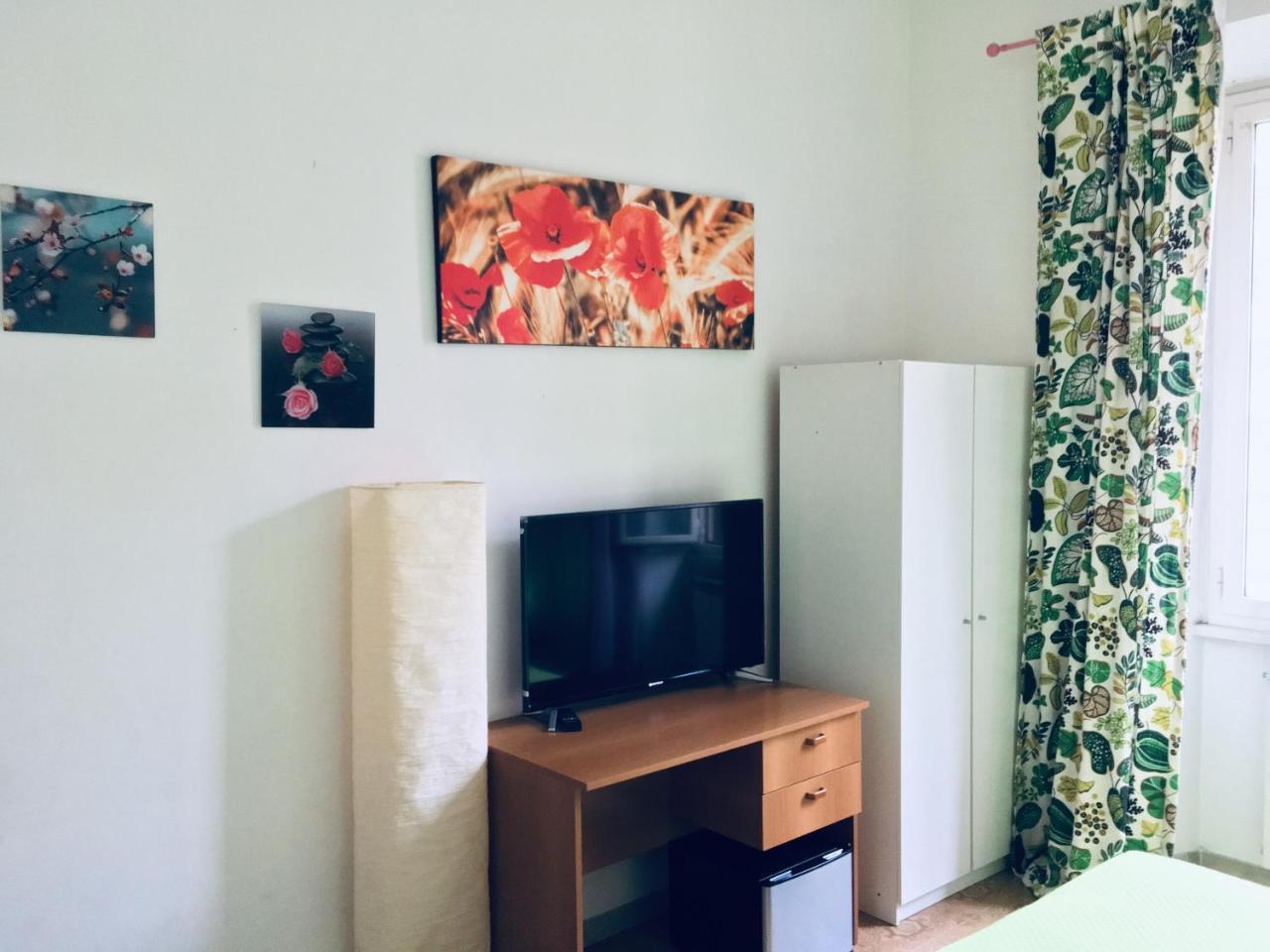 Giuly Guesthouse روما المظهر الخارجي الصورة