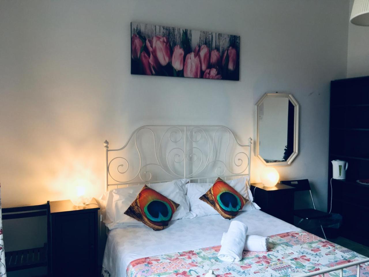 Giuly Guesthouse روما المظهر الخارجي الصورة